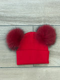 Cappello rosso doppio pon pon